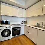 новая стильная у площади таксим, панорамная терраса на крыше Apartamento *