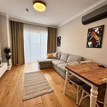 Apartment новая стильная у площади таксим, панорамная терраса на крыше