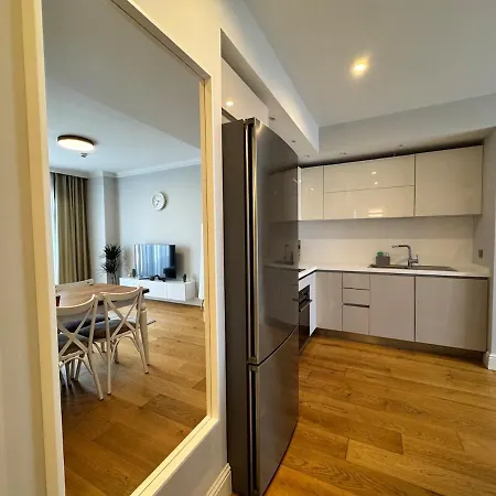 новая стильная у площади таксим, панорамная терраса на крыше Apartment *